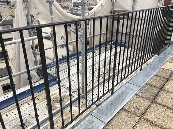 Balustradă, rambardă lucrată din fontă - Thumbnail 2